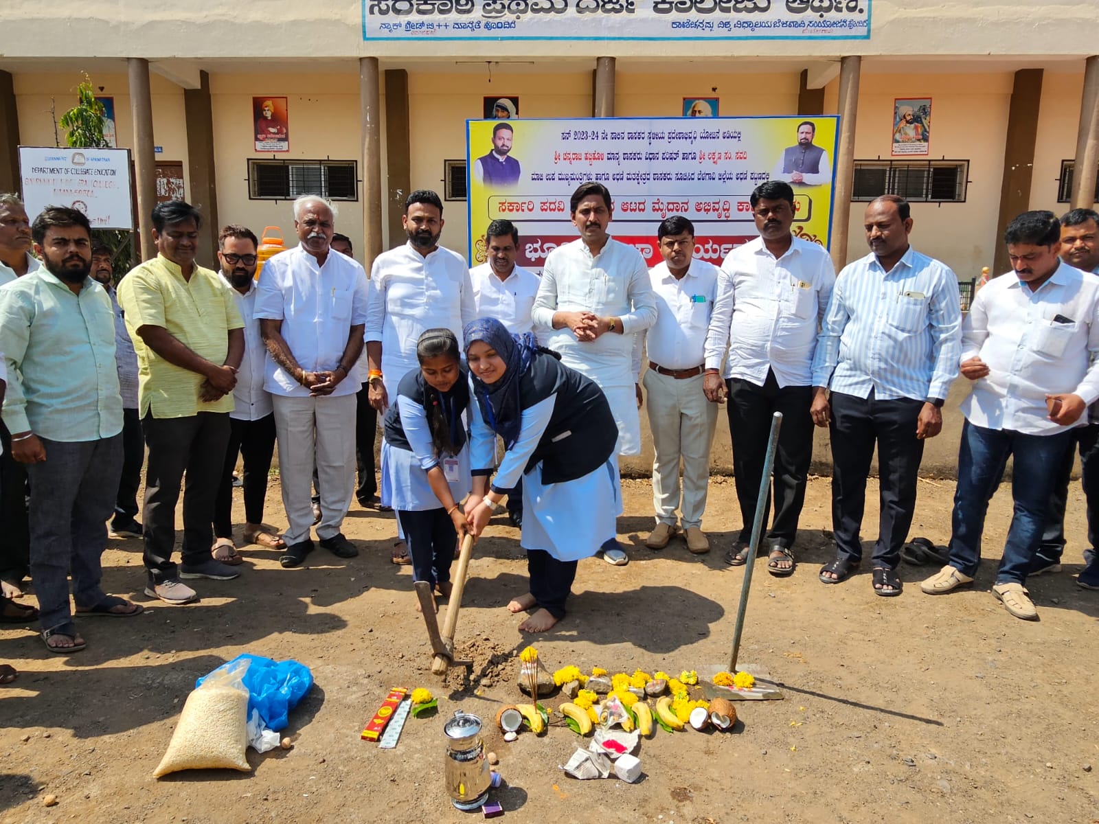 ವಿವಿಧ ಅಭಿವೃದ್ಧಿ ಕಾಮಗಾರಿಗಳಿಗೆ ಚನ್ನರಾಜ ಹಟ್ಟಿಹೊಳಿ ಚಾಲನೆ