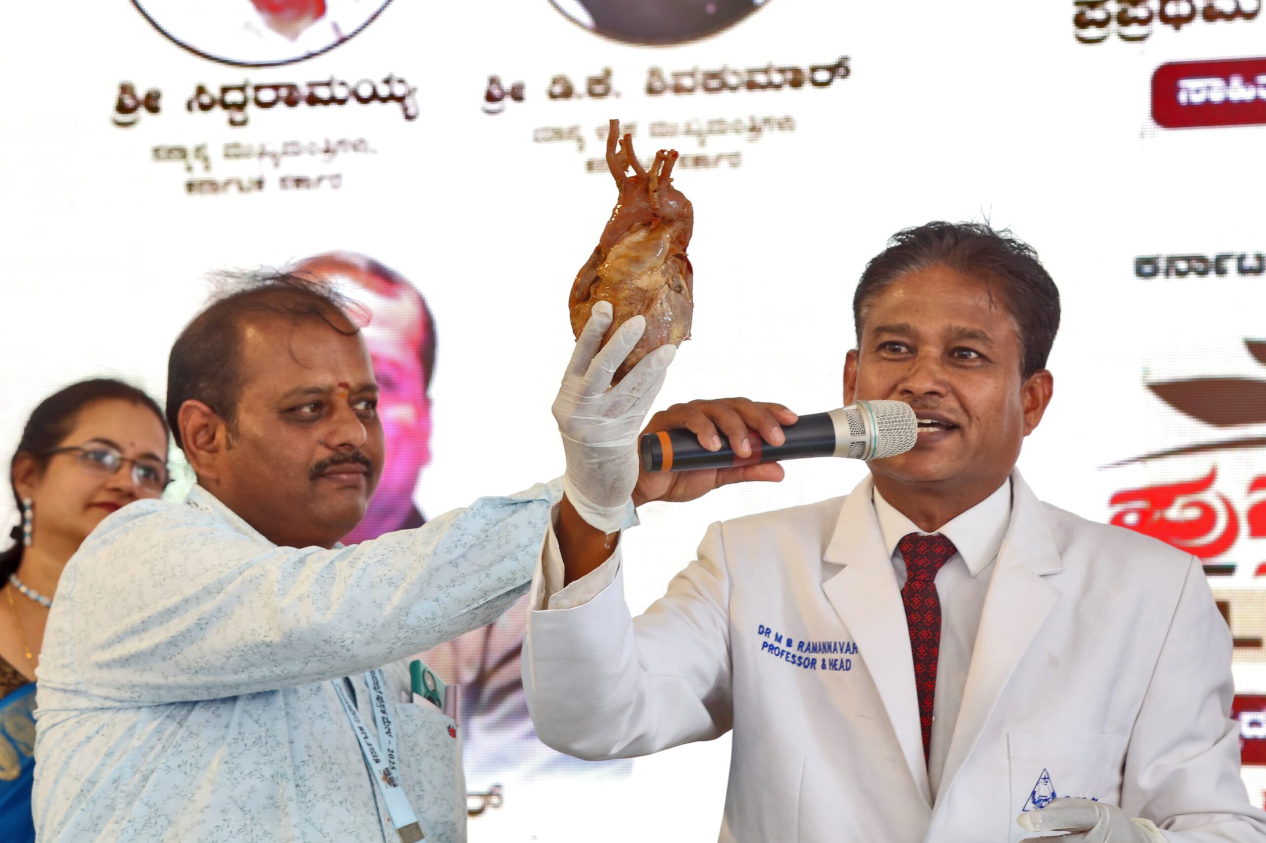 Amazing: ಡಾ.ಮಹಾಂತೇಶ ರಾಮಣ್ಣವರ ಅವರಿಂದ ವಿಧಾನಸೌಧದಲ್ಲಿ ಅಂಗಾಂಗ ದಾನದ ಪ್ರಾತ್ಯಕ್ಷಿತೆ