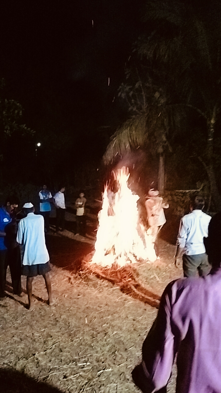 ಹೋಳಿ ಹುಣ್ಣಿಮೆ: ಹಲವಡೆ ಕಾಮದಹನ
