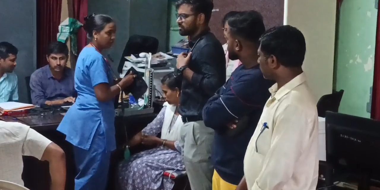ಬೆಳಗಾವಿ: ಮಹಿಳಾ ಮತ್ತು ಮಕ್ಕಳ ಅಭಿವೃದ್ಧಿ ಇಲಾಖೆ ಕಚೇರಿ ಮೇಲೆ ಲೋಕಾಯುಕ್ತ ದಾಳಿ…!