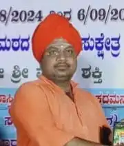 ಮಹಿಳೆ ಜೊತೆ ರೆಡ್ ಹ್ಯಾಂಡ್ ಆಗಿ ಸಿಕ್ಕಿದ ಸ್ವಾಮೀಜಿ; ಸ್ಥಳೀಯರ ಆಕ್ರೋಶದಿಂದ ಮಠ ಬಿಟ್ಟು ಓಡಿದ ಪ್ರಕರಣ