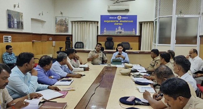 ಗೋಕಾಕ ಮಹಾಲಕ್ಷ್ಮೀ ಜಾತ್ರೆಗೆ ಸಕಲ ಸಿದ್ಧತೆ – ಜಿಲ್ಲಾಧಿಕಾರಿ ಮಾರ್ಗದರ್ಶನ
