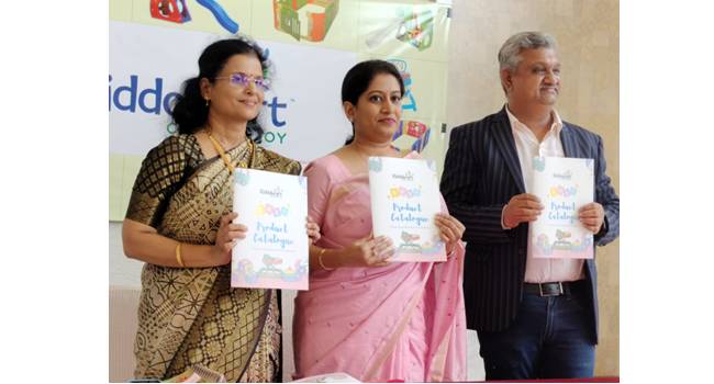 ಮಕ್ಕಳ ಆಟಿಕೆಗಳಿಗೆ ಸ್ವದೇಶಿ ಸ್ಪರ್ಶ: ಬೆಳಗಾವಿಯಲ್ಲಿ ದೇಶದ ಮೊದಲ ‘ಕಿಡ್ಡೋಕ್ರಾಫ್ಟ್’ ಆನ್‌ಲೈನ್ ಅಂಗಡಿ ಆರಂಭ