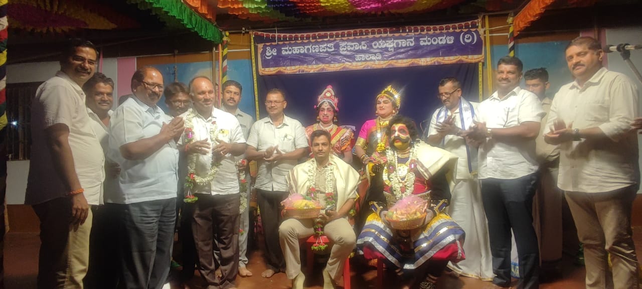 ಪ್ರೇಕ್ಷಕರ ಮನರಂಜಿಸಿದ ‘ಮಲ್ಯಾಡಿ ಚಿಕ್ಕಮ್ಮ’ ಯಕ್ಷಗಾನ