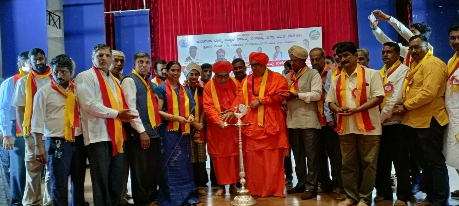 ಇಂದಿನ ಮಕ್ಕಳು ಯಂತ್ರ ಮಾನವರಾಗುತ್ತಿರುವುದು ವಿಷಾಧನಿಯ: ಲಕ್ಷ್ಮಿ ಹೆಬ್ಬಾಳಕರ